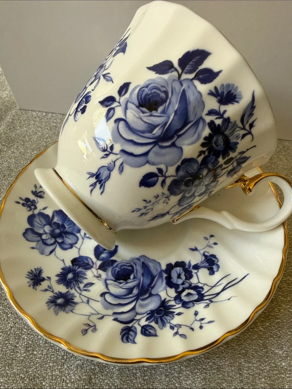 Crown Victorian Staffordshire England Bone China Blue Rose Tea Cup Saucer set